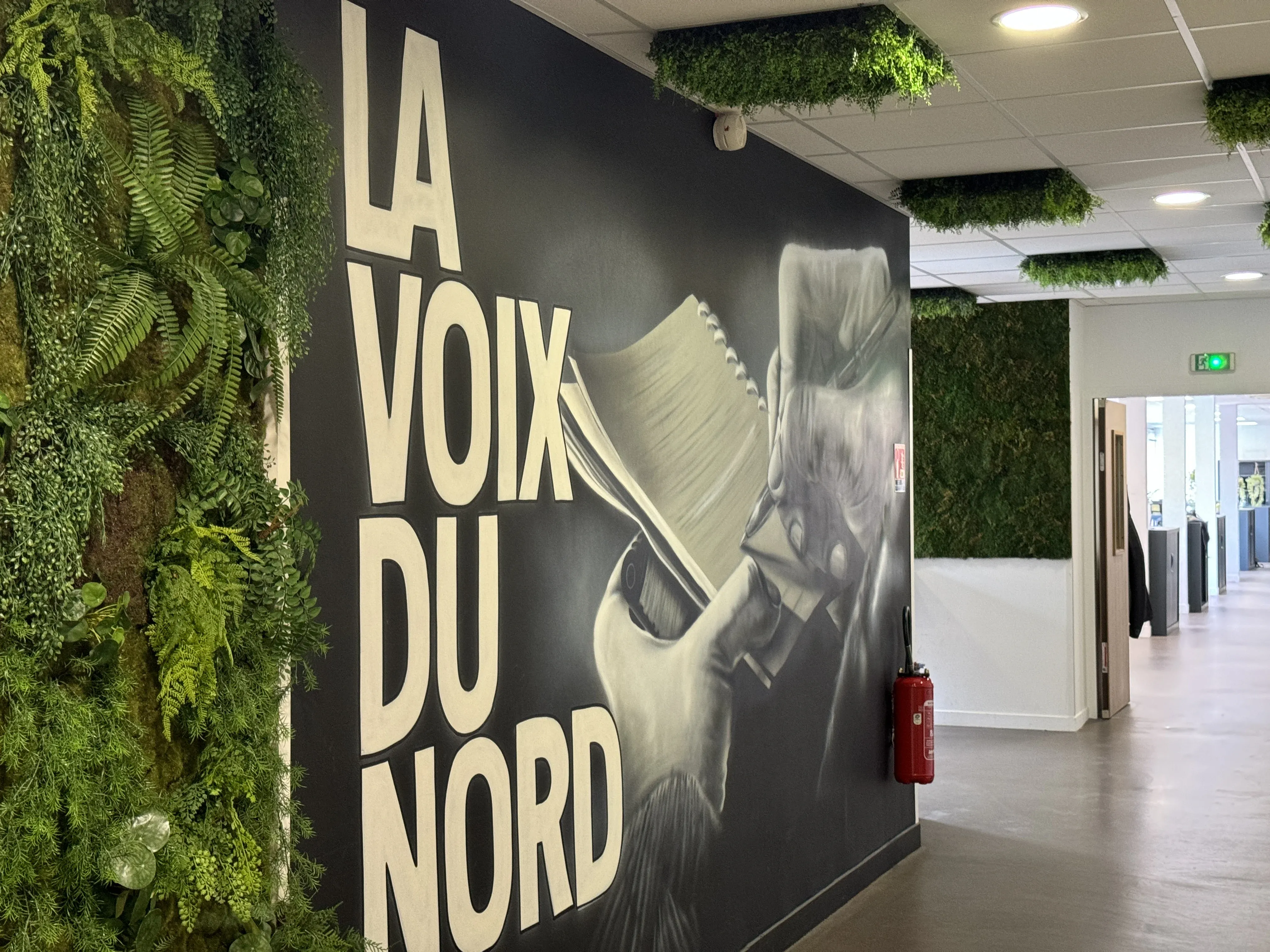 Bureaux de La Voix du Nord aménagés par Studio Wano