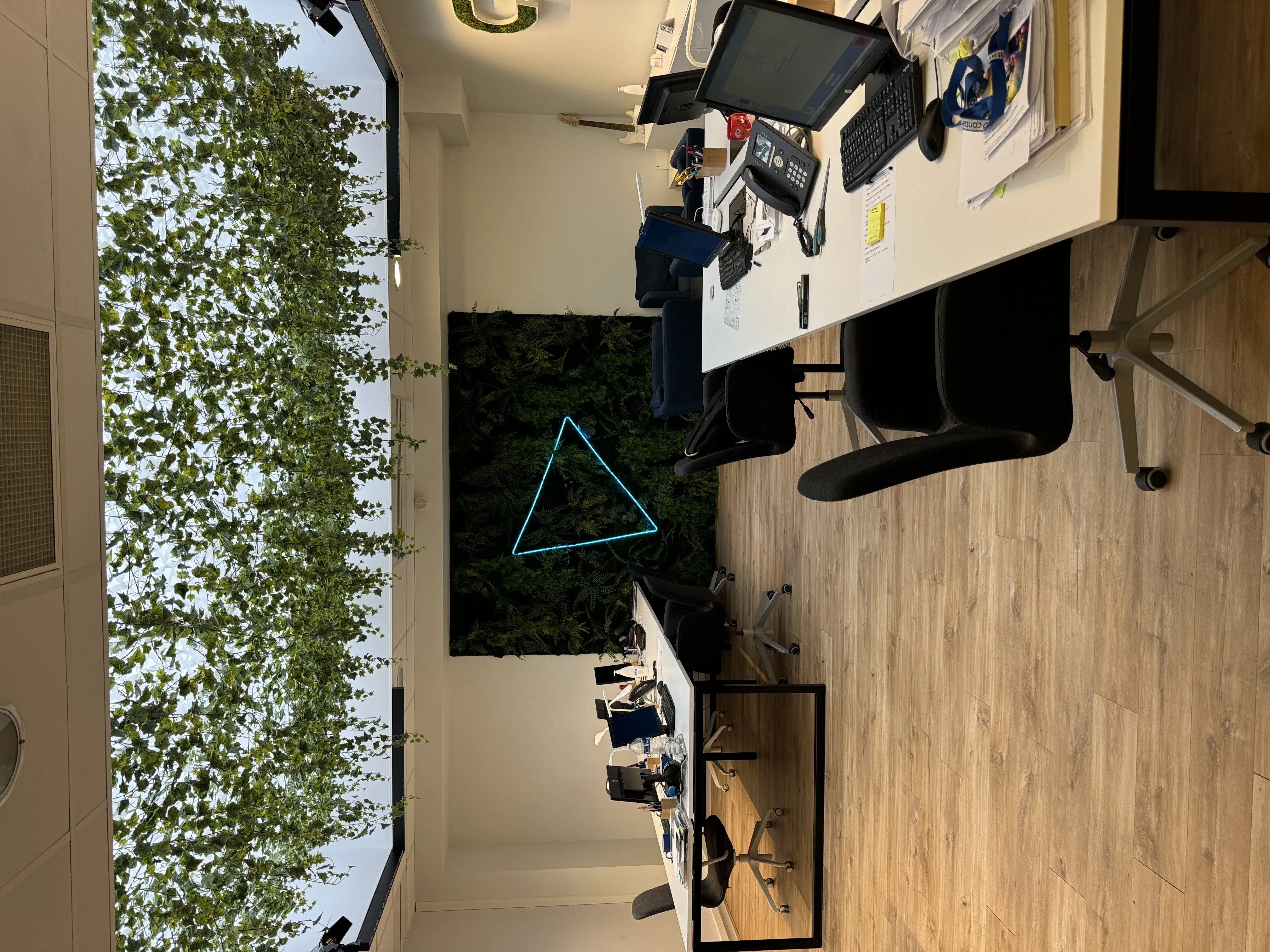 Bureaux de Contact FM, vue 4