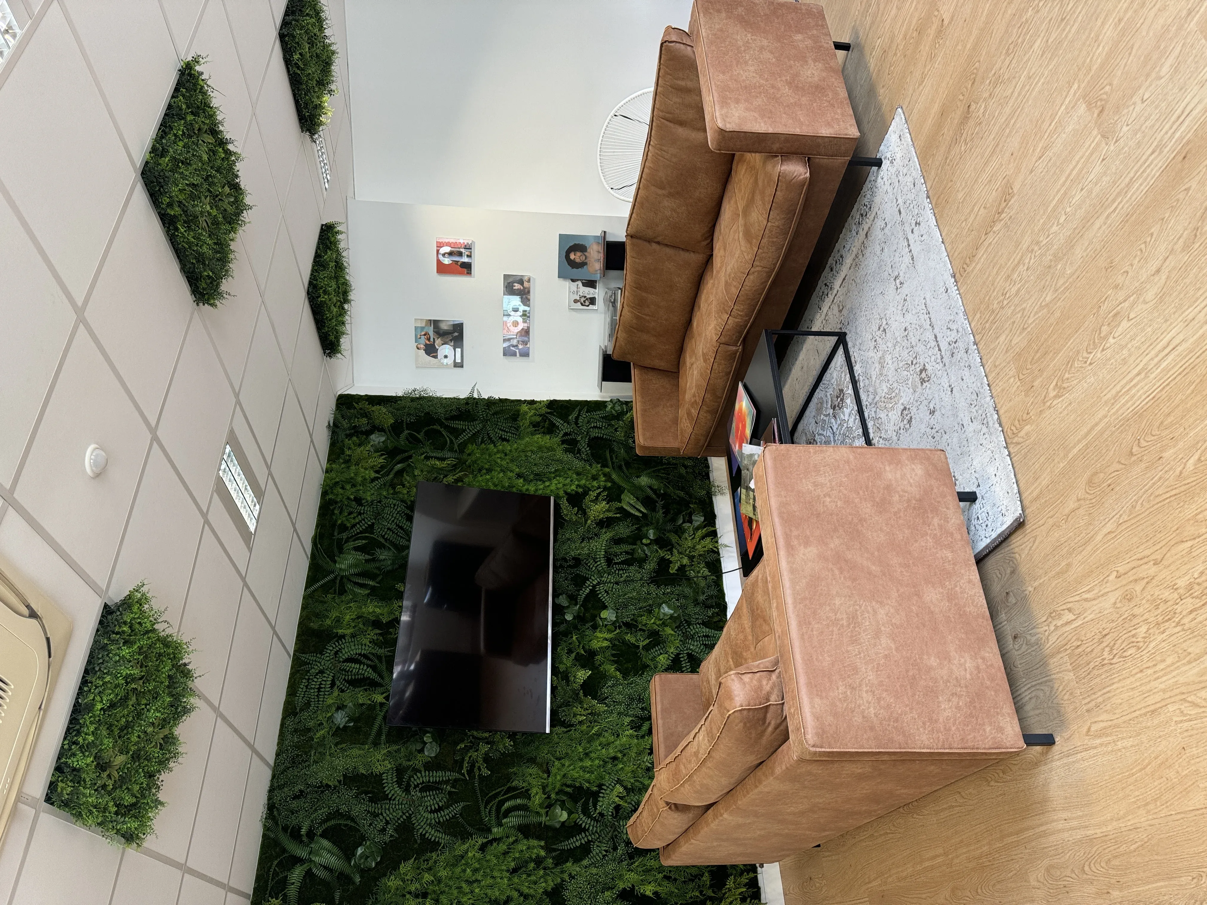 Bureaux de Contact FM, vue 5